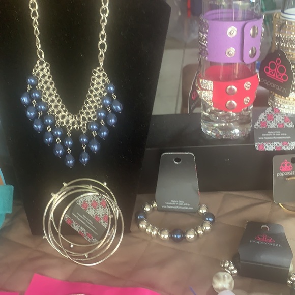 Jewelry - Picture 2 of 2